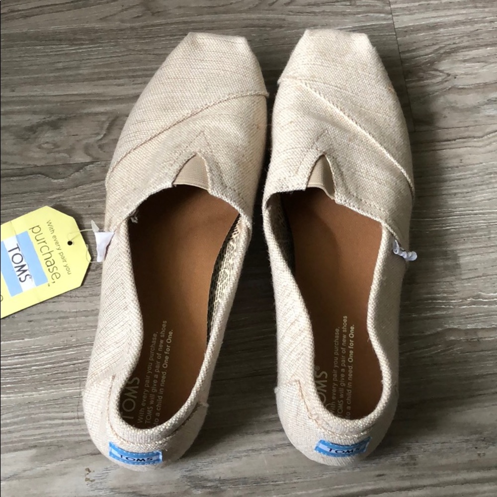 Toms